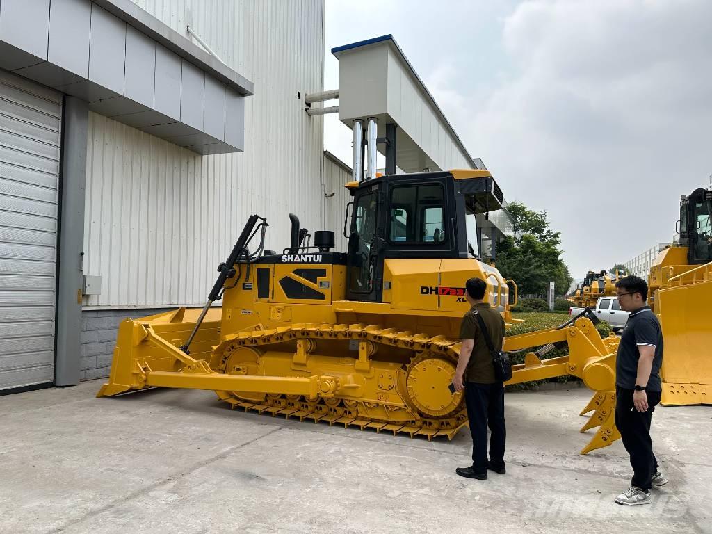 Shantui DH 17 Buldozere pe senile