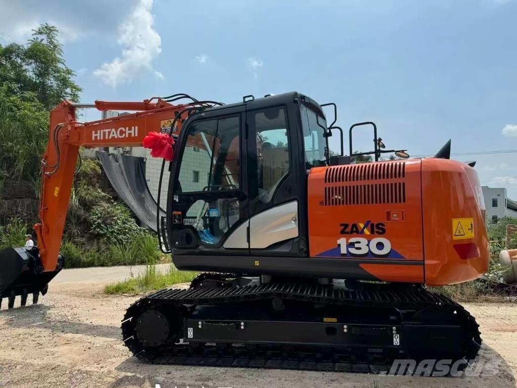 Hitachi ZX 130-6 Excavatoare pe șenile
