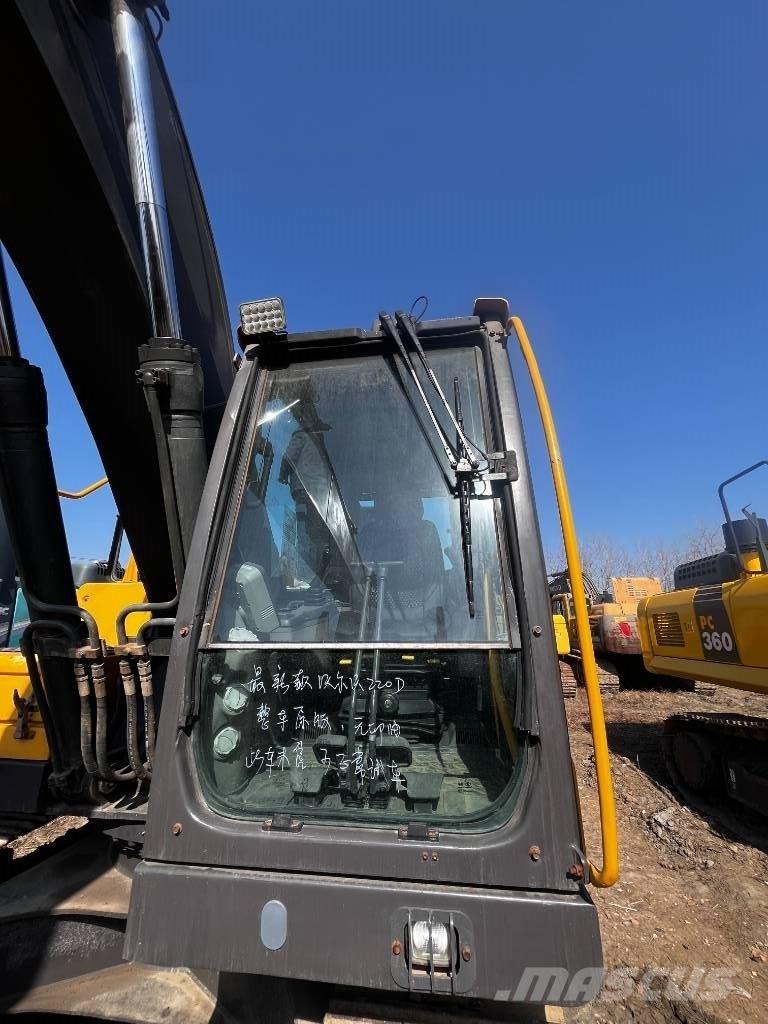 Volvo EC 220 Excavatoare pe șenile
