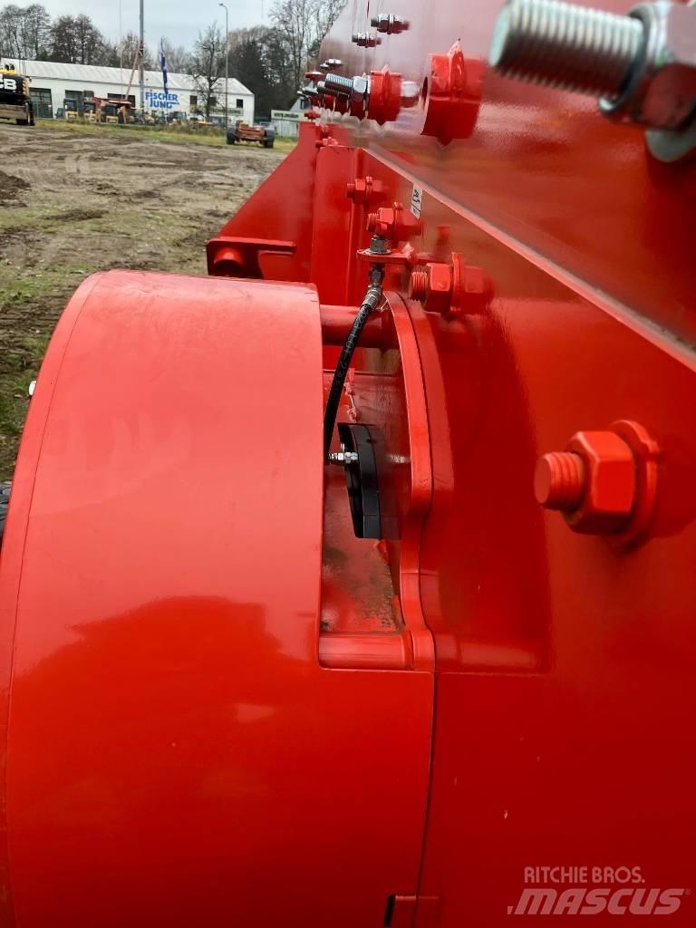 Terex Finlay 693+ Cernuitoare