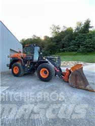 Doosan DL 320-7 Incarcator pe pneuri