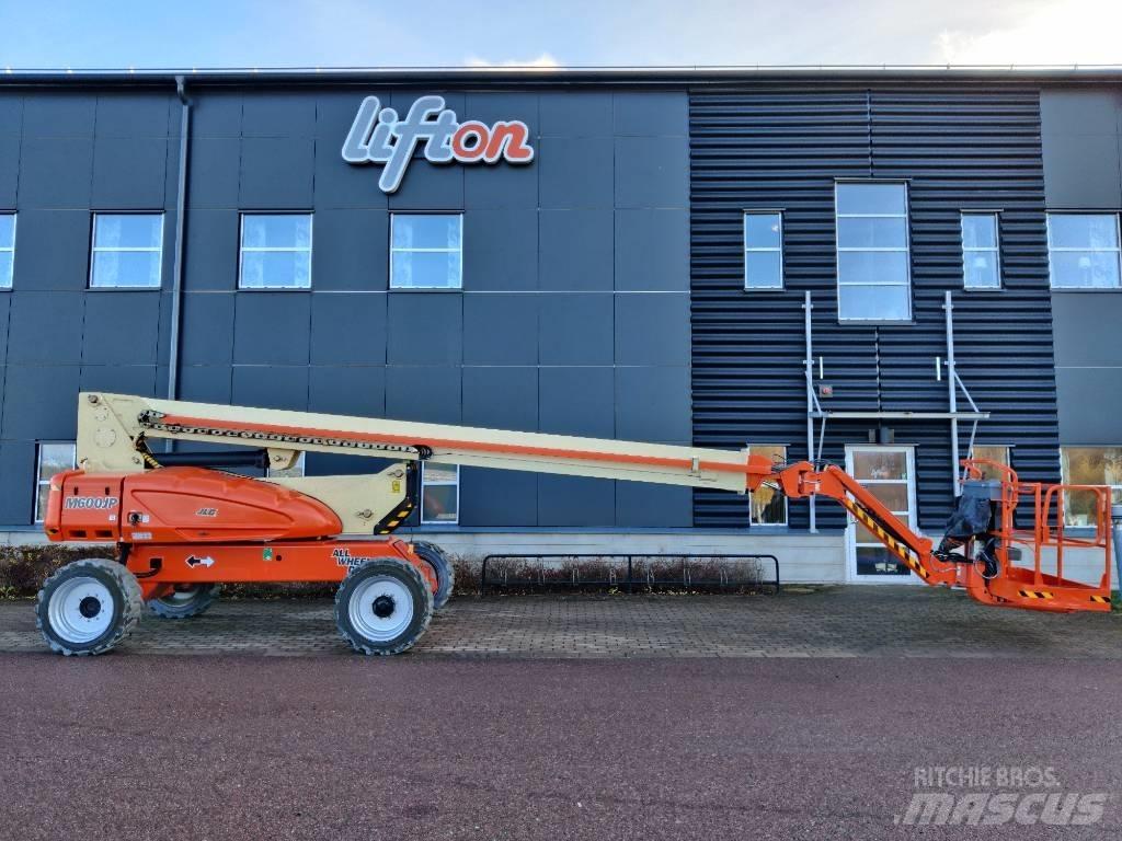 JLG M600JP Bomlift Nacele cu brat articulat