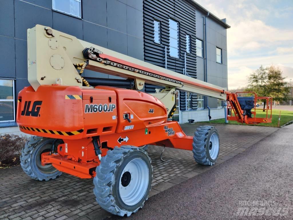 JLG M600JP Bomlift Nacele cu brat articulat