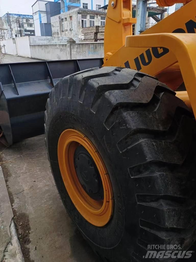 Lonking 856 Incarcator pe pneuri