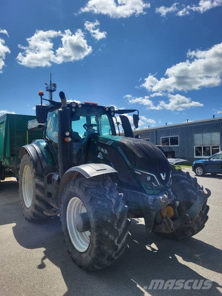 Valtra T 234 Direct Tractoare