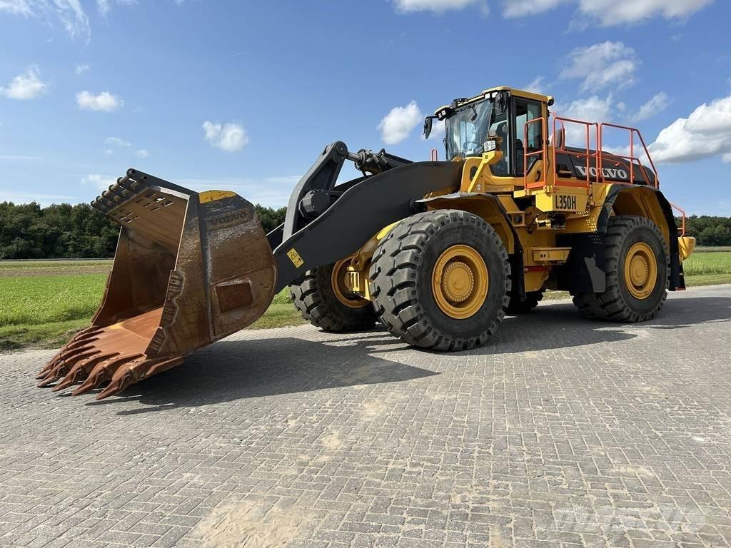 Volvo L350H Incarcator pe pneuri
