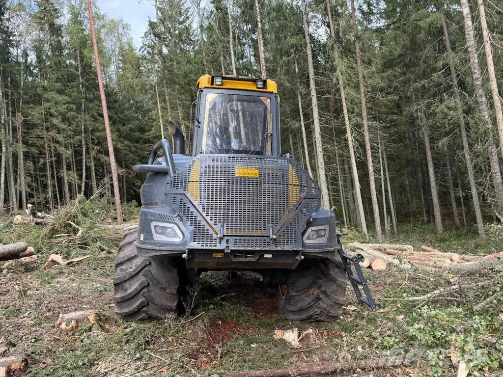 Ponsse Ergo 8W Combine forestiere