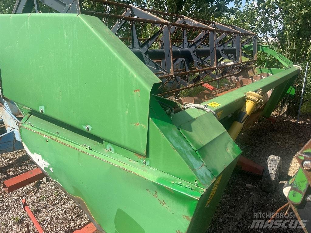 John Deere 2058 Combine de secerat