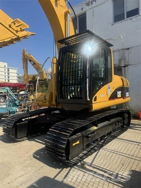 CAT 320 C L Excavatoare pe șenile
