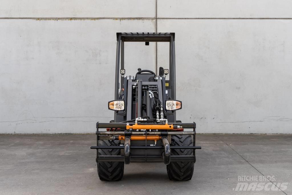 Cast 830D CARBON Mini incarcatoare