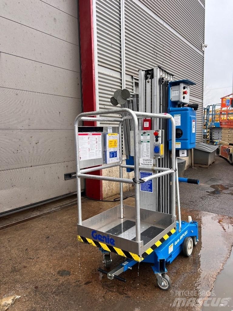 Genie AWP 30 Ascensoare verticale catarg