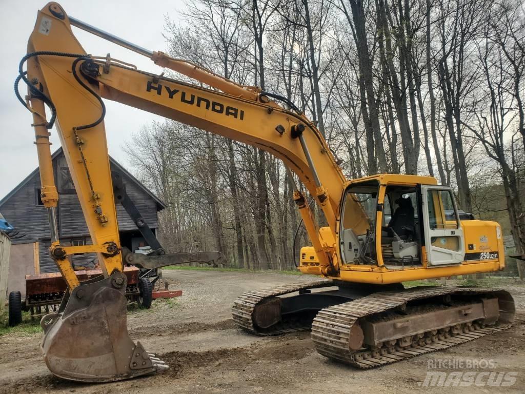 Hyundai R250LC-7 Excavatoare pe șenile
