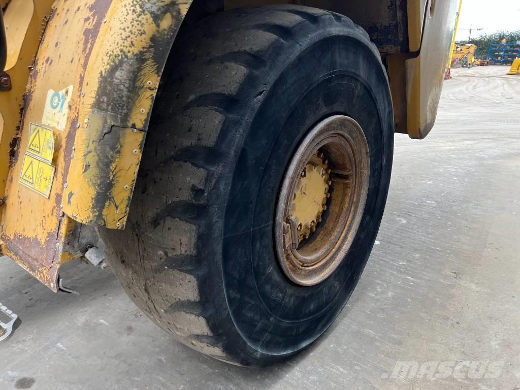 CAT 735 Transportoare articulate