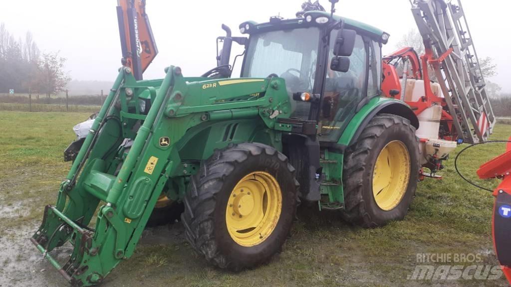 John Deere 6110 R Tractoare