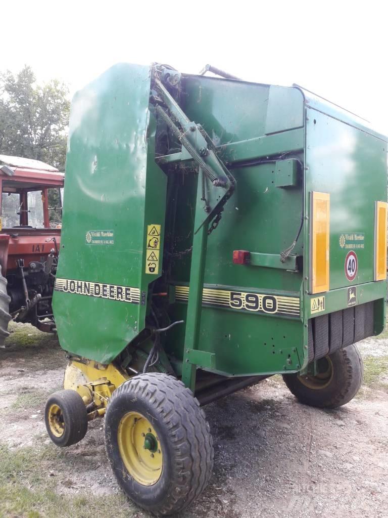 John Deere 590 Masina de balotat cilindric