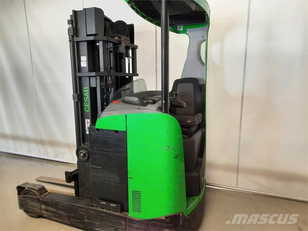 Cesab R 325 Stivuitor cu catarg retractabil