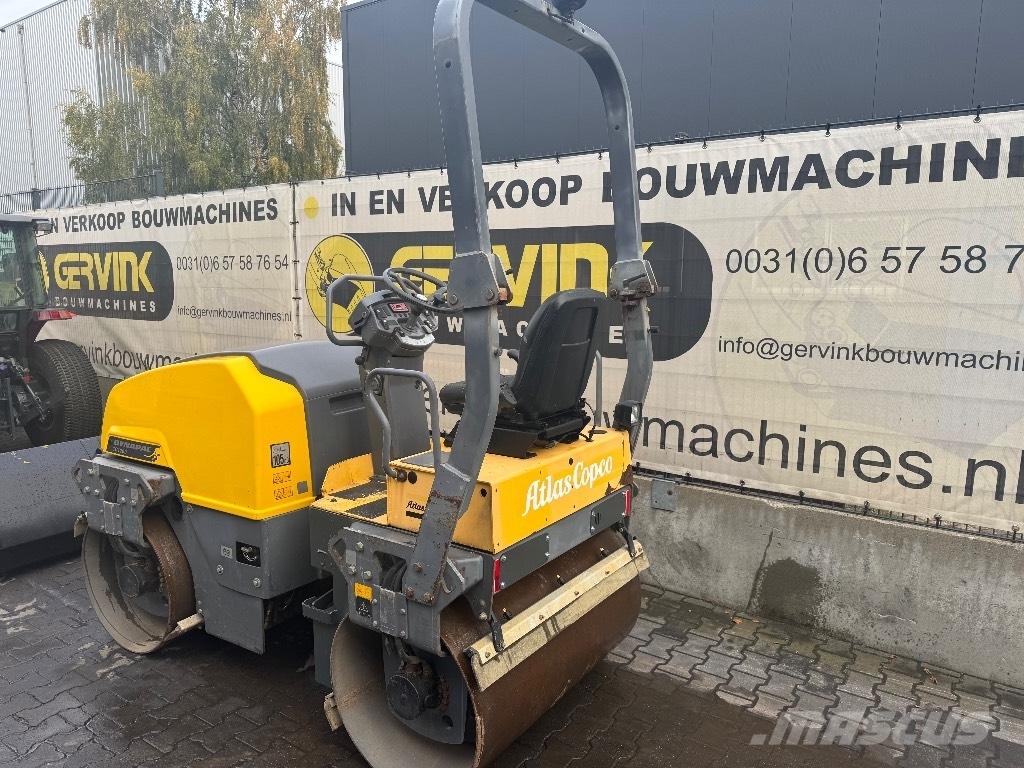 Dynapac CC 1200 Cilindri compactori dubli