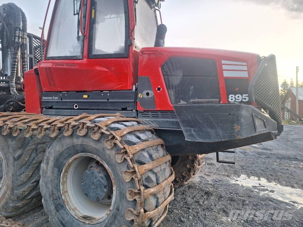 Komatsu 895 Transportoare