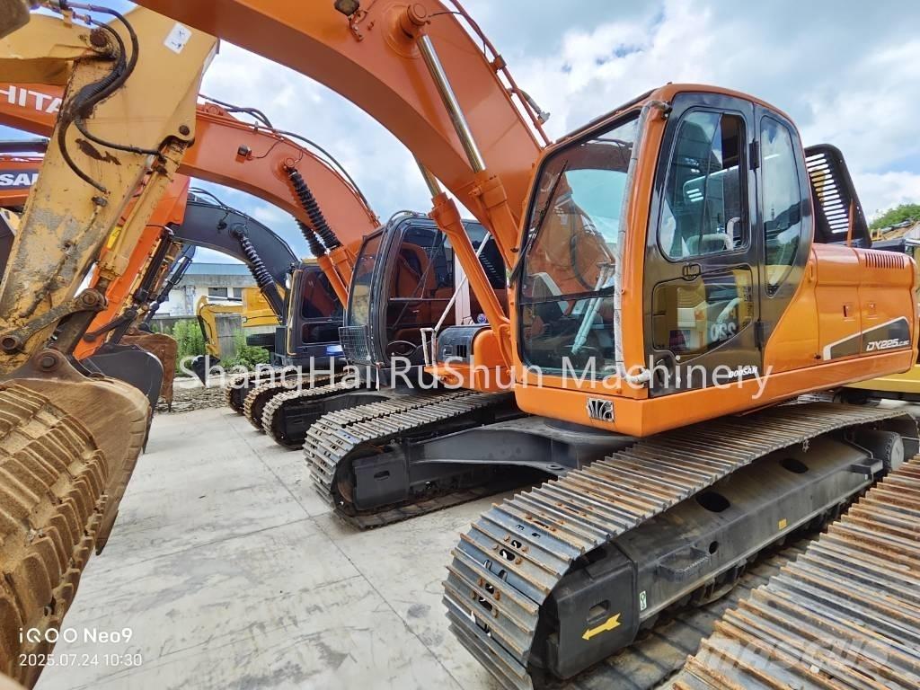 Doosan 225-7 Excavatoare pe șenile
