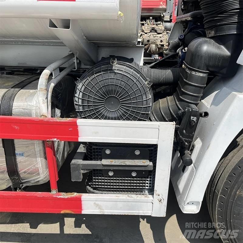 Shacman F 3000 Cisterne