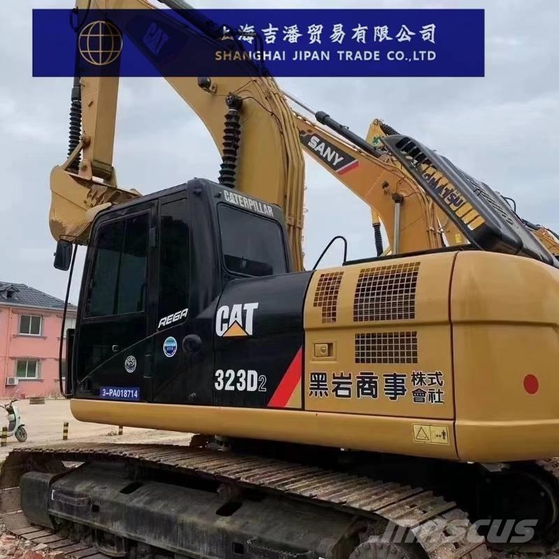 CAT 323 D Excavatoare pe șenile

