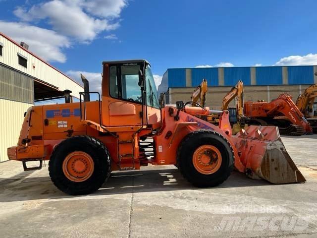 Fiat-Hitachi W170 Incarcator pe pneuri