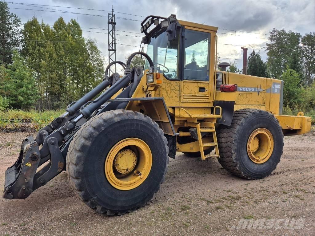 Volvo L 120 B Incarcator pe pneuri