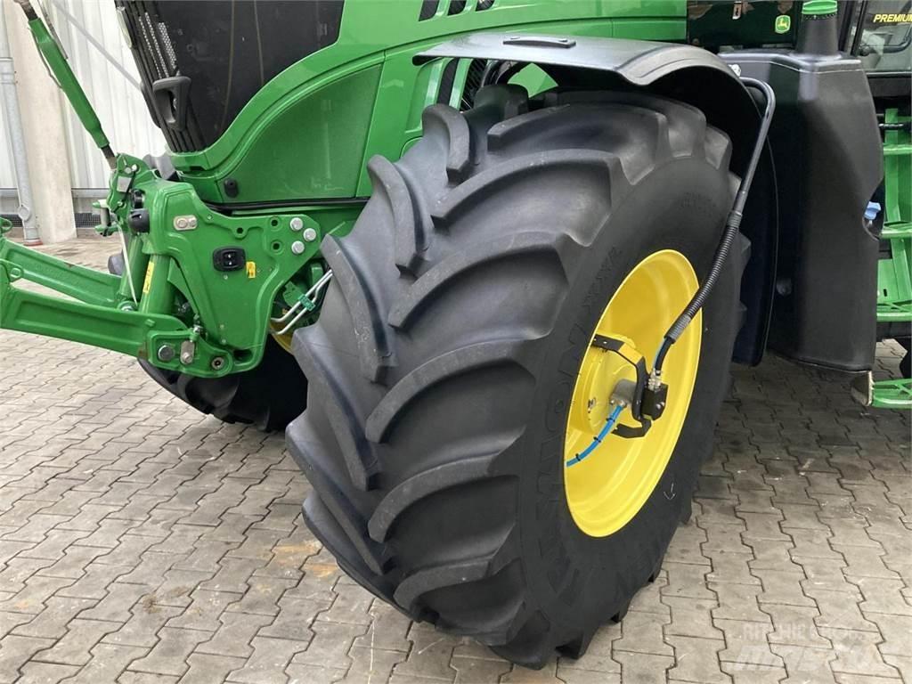John Deere 6175R Tractoare