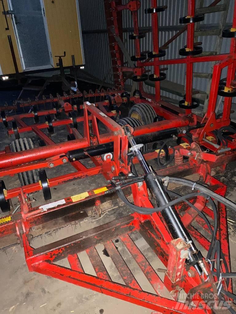 Väderstad NZ 740 Grapa si pluguri rotative