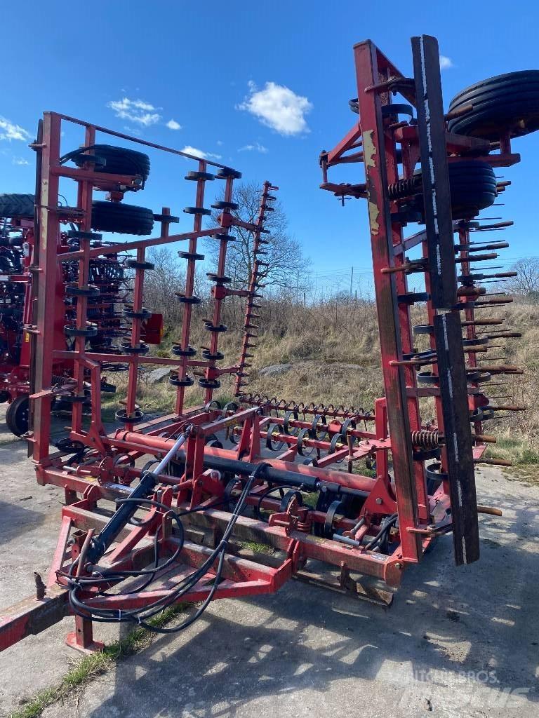 Väderstad NZ 740 Grapa si pluguri rotative