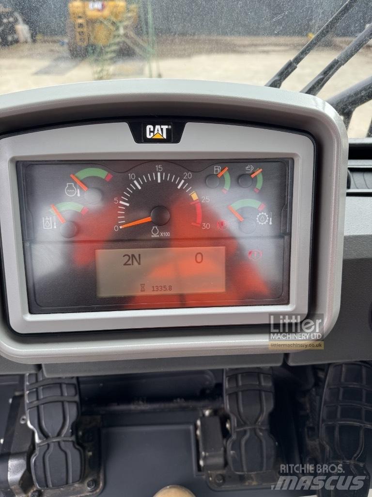 CAT 826 Compactoare deseuri