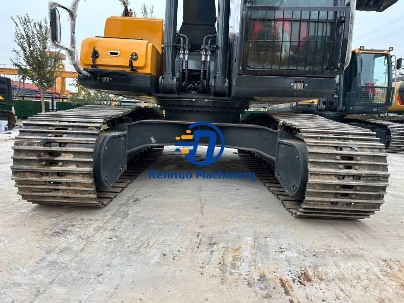 Hyundai 225-9S Excavatoare pe șenile
