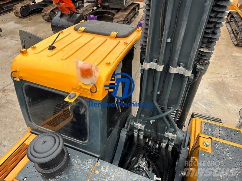 Hyundai 225-9S Excavatoare pe șenile
