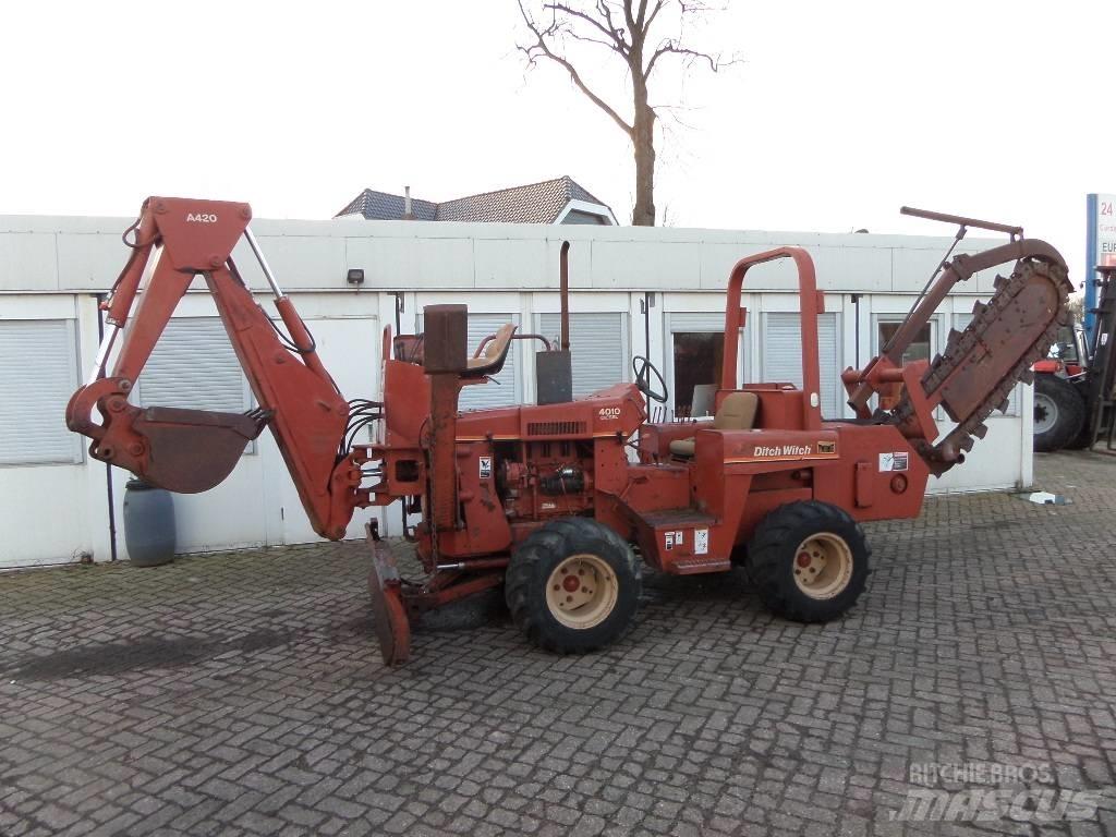 Ditch Witch 4010 DD Excavatoare de santuri