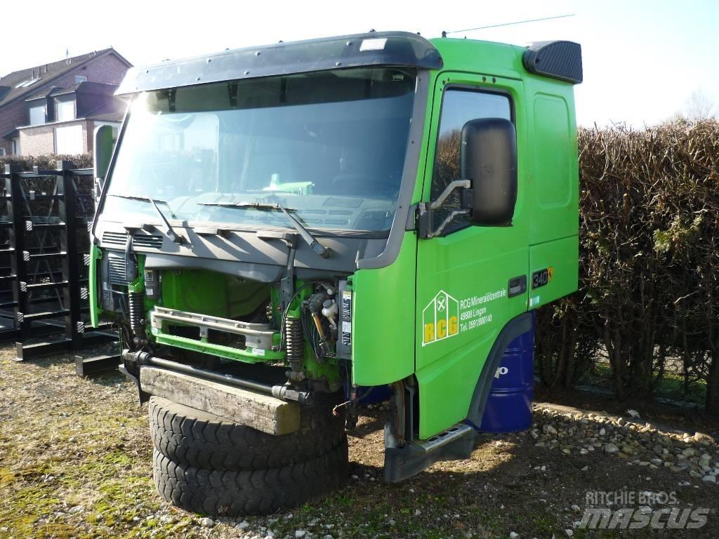 Volvo FM12 Cabine si interior