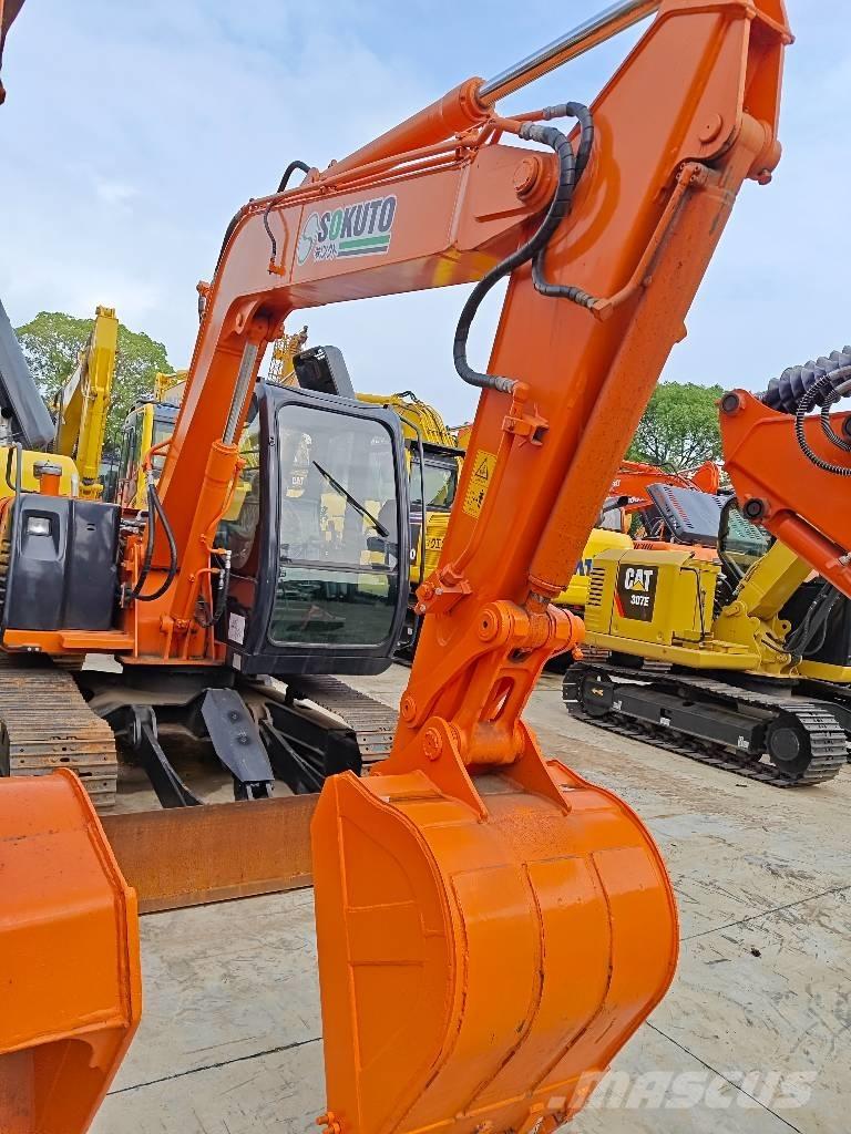 Hitachi ZX 70 Excavatoare 7t - 12t