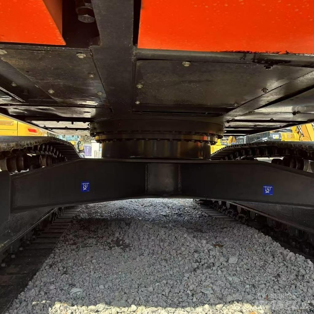 Doosan 225LC-9c Excavatoare pe șenile

