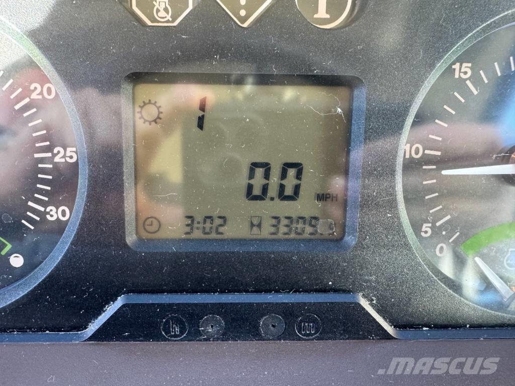 John Deere 6120 Tractoare