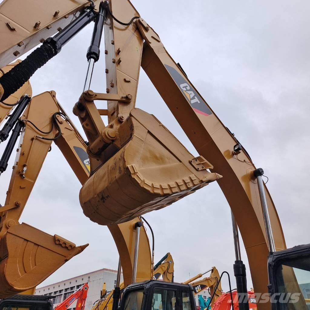 CAT 325 D Excavatoare pe șenile
