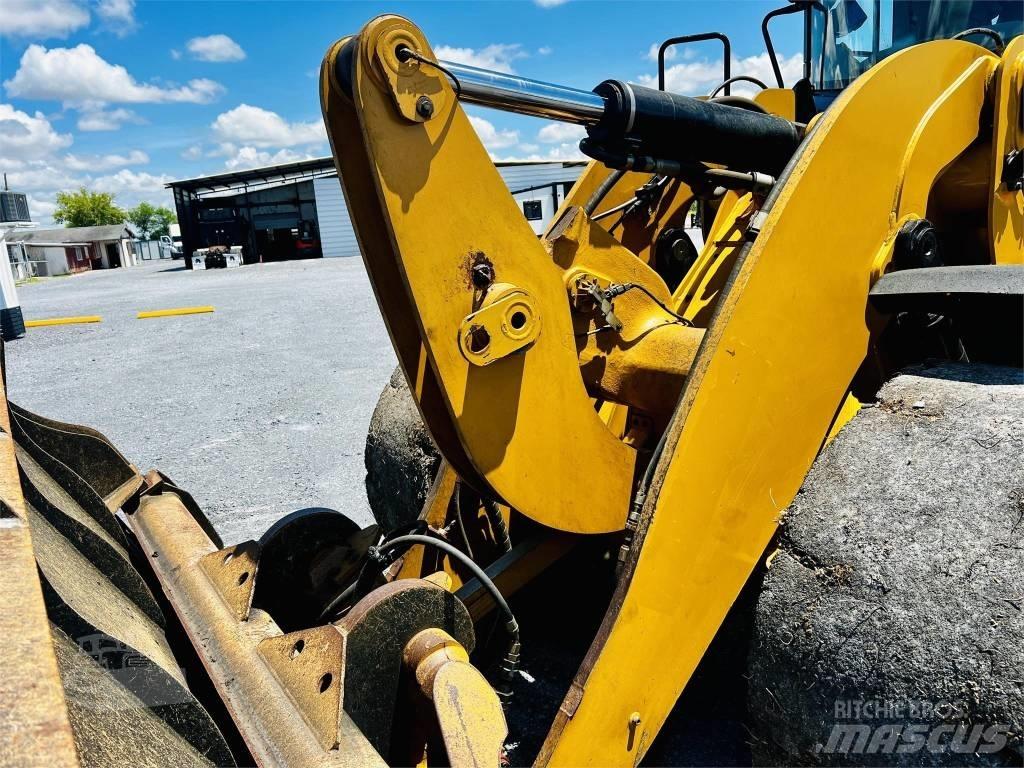 CAT 938 M Incarcator pe pneuri