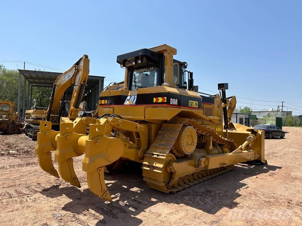 CAT D8R Buldozere pe senile