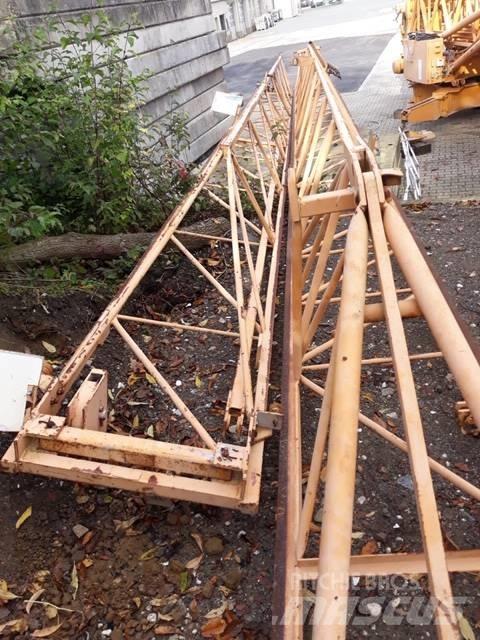 Potain 331 B Self erecting cranes