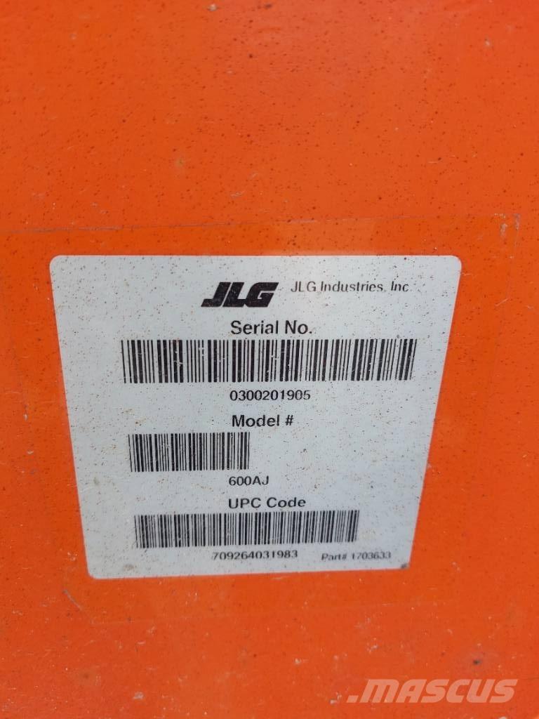 JLG 600AJ Nacele cu brat articulat