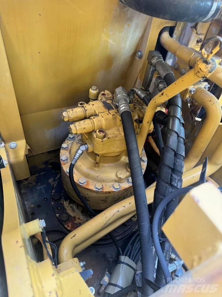 CAT 320 E Excavatoare 7t - 12t