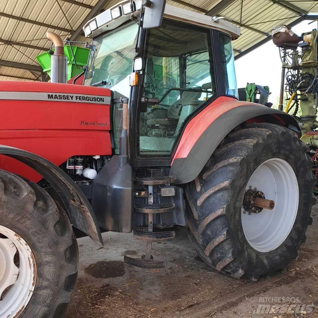 Massey Ferguson 8260 Tractoare