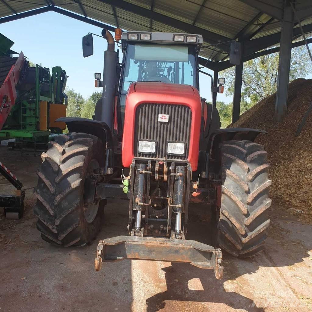 Massey Ferguson 8260 Tractoare