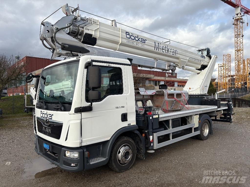 Böcker AK 37/4000 Macara teren accidentat