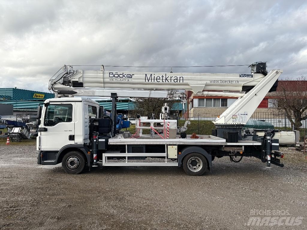 Böcker AK 37/4000 Macara teren accidentat