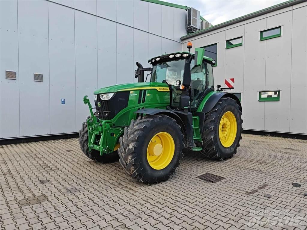 John Deere 6R 250 Tractoare