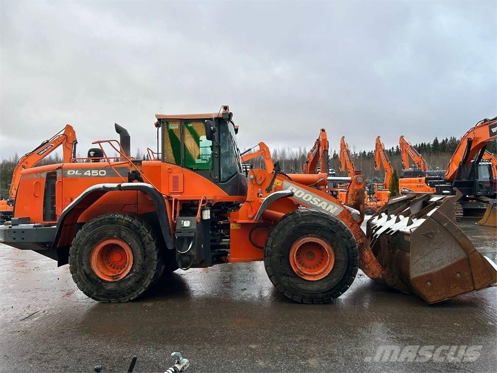 Doosan DL450-3 Incarcator pe pneuri